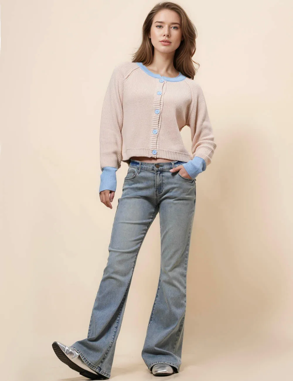 Ladies Color Block Round Neck Cardigan SKT41024