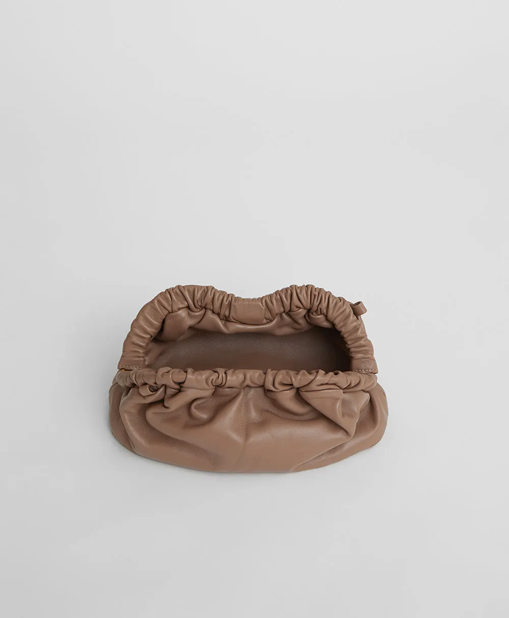 Mini Cloud Clutch - Biscotto