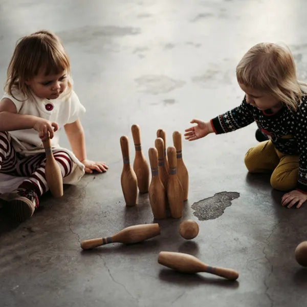 Wooden Story Bowling Set 10pcs - Natural